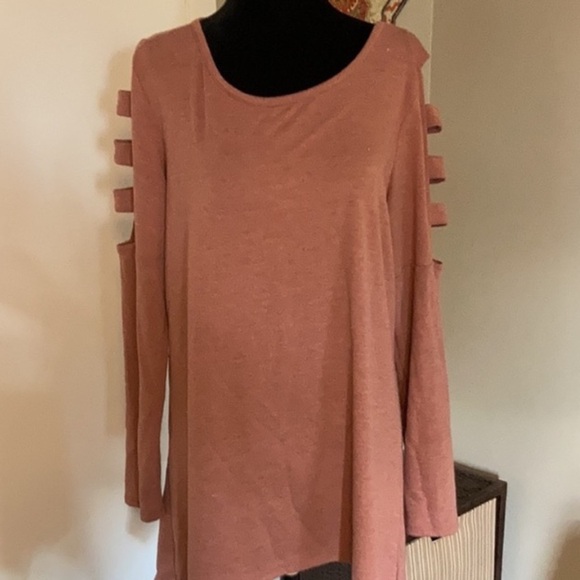 Apt 9 XXL tunic with sleeve detail - Picture 4 of 8